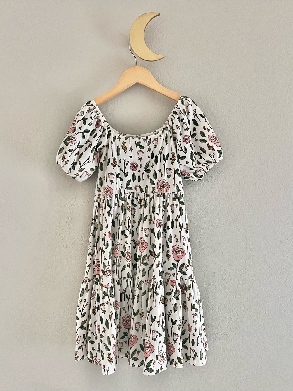 Alice + Ames White Floral Juliet Dress - size 7